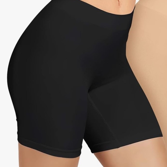 Seamless Black High-Waist Women's Shorts - Picture 1 of 6